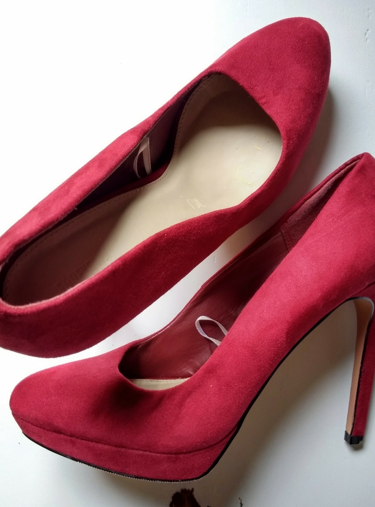 Ruby Red Platform Pumps - Picture 13 of 16